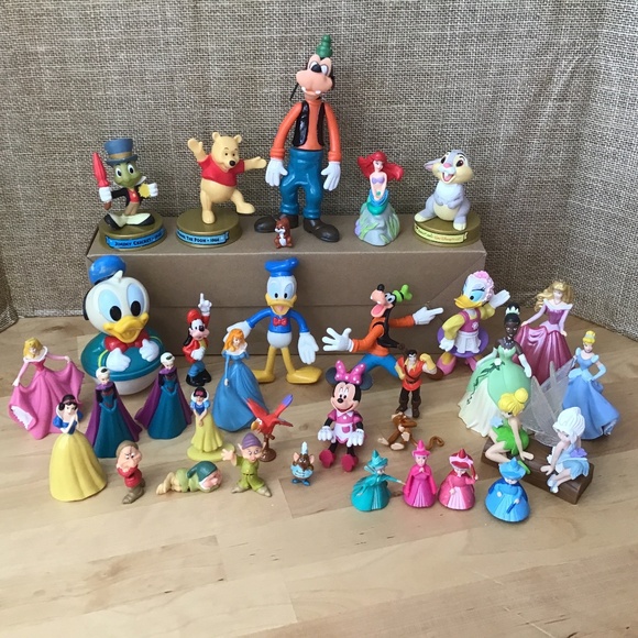 Disney Figurines Lot - Picture 1 of 12